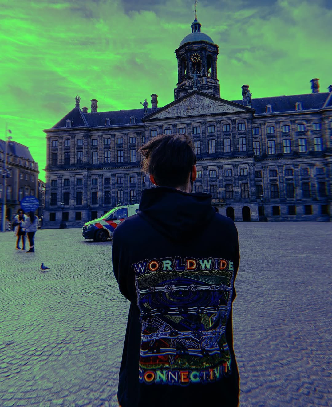 BEUX DESIGN - WC - HOODIE